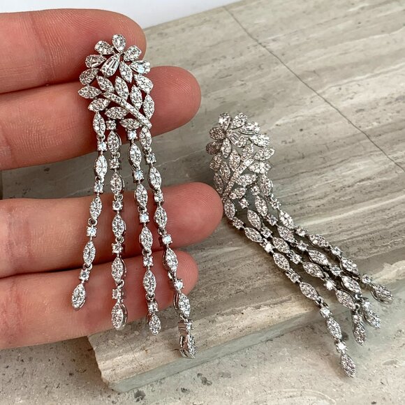 NEW~ Anthropologie SHASHI "Fleurir Drop" Pavé Crystal Fringe & Flower Earrings - Picture 5 of 15